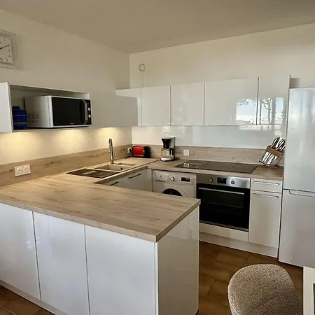 2 Pieces/cabine, Acces Direct, Parking Prive, Loggia, 4 Couchages - Fr-1-225-812 * Argeles-sur-Mer