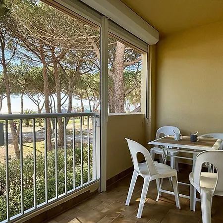 2 Pieces/cabine, Acces Direct, Parking Prive, Loggia, 4 Couchages - Fr-1-225-812 * Argeles-sur-Mer